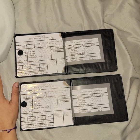 folder - Picture 2 of 2